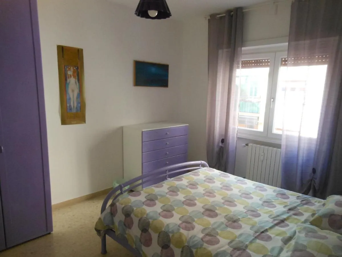 Tourist Accommodation Viola Ai Gordiani Rome 0*,